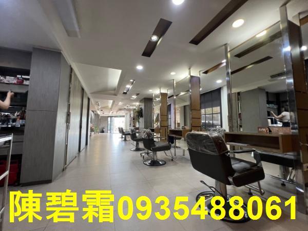 東區店面-7